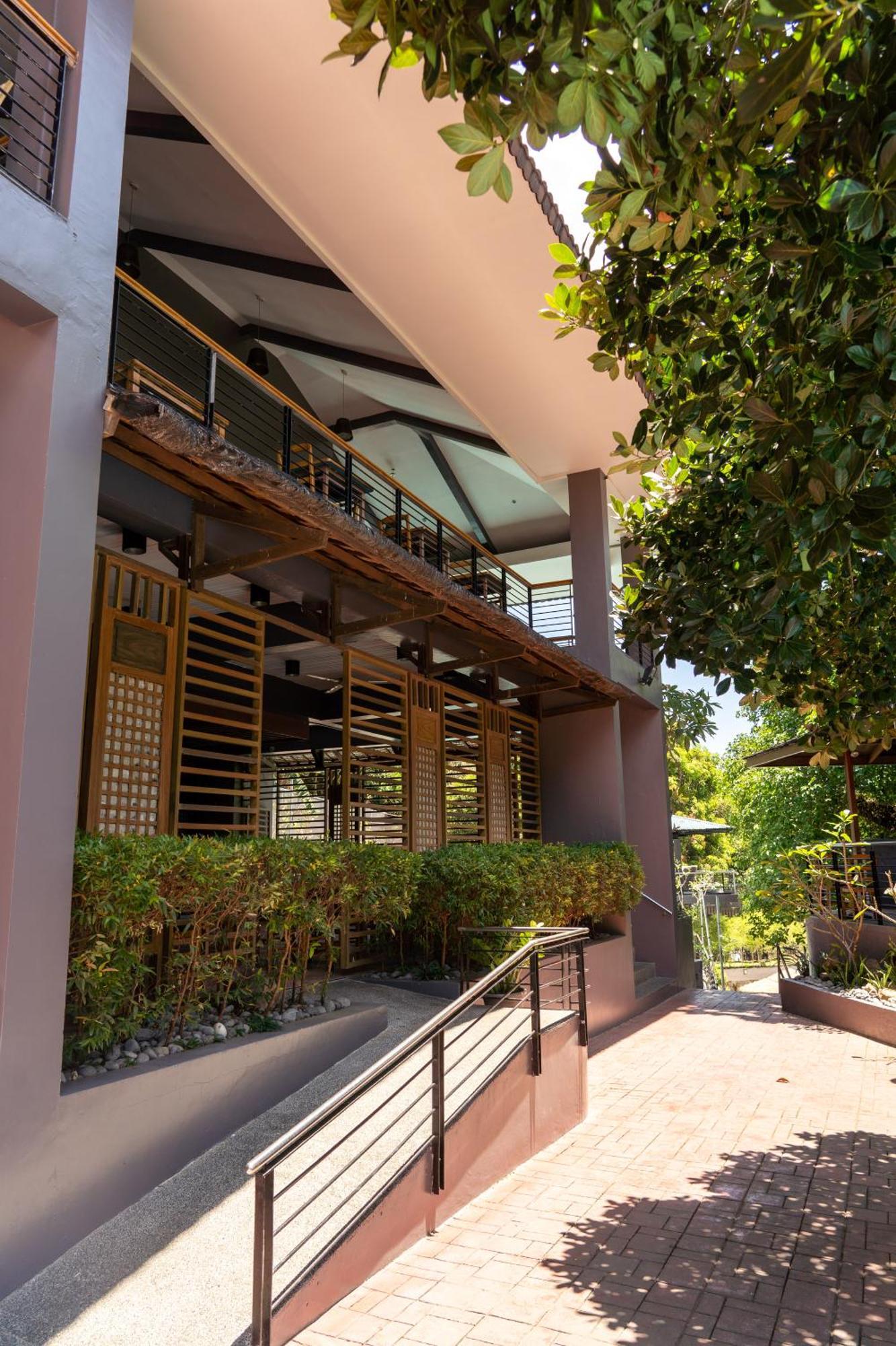 Altaroca Mountain Resort Antipolo Exterior photo